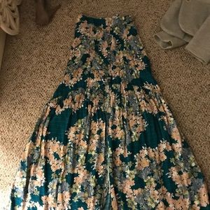 Maxi skirt with open front XS